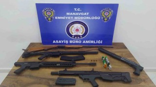 Manavgatta 19 adrese eş zamanlı baskın: 6 gözaltı