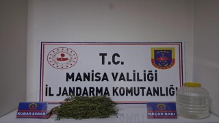 Manisada 320 gram esrar ve 10 litre kaçak alkol ele geçirildi
