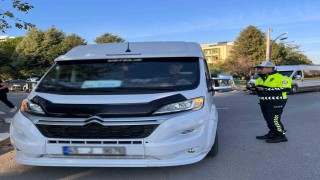 Manisada okul servis araçlarına sıkı denetim