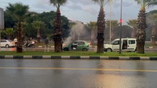 Manisada seyir halindeki otomobil alev aldı