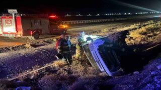 Mardinde devrilen hafif ticari aracın sürücüsü yaralandı