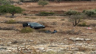 Mardinde kontrolden çıkan otomobil şarampole devrildi: 2 yaralı