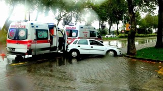 Menteşede trafik kazası: 3 yaralı