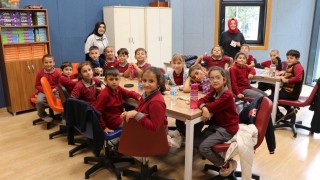 Minik öğrenciler atölyelerde yeteneklerini keşfetti