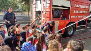 Minik öğrenciler hayallerindeki mesleği tanıdı