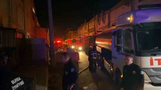 Mobilya imalathanesinde korkutan yangın