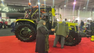 Modifiye traktörler Bursa Tarım Fuarının ilgi odağı oldu