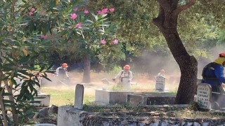 Muğlada mezarlıklar temizleniyor