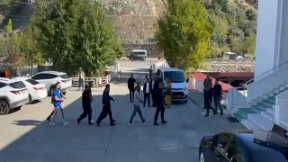 Muğlada tefecilik operasyonu, gözaltına alınan 5 kişi adliyeye sevk edildi