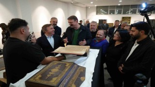 Mukaddes emanetleri görmek isteyenler soluğu bu sergide aldı