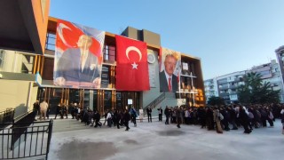 Münire Bayer Ortaokulunda bugün ilk ders zili çaldı