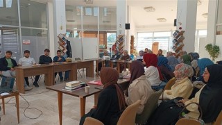 Müslüman kimliği inşa etme üzerine kitap tahlili gerçekleştirildi