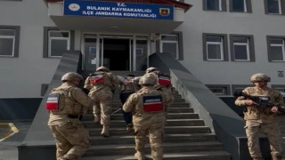 Muşta 20 yıl kesinleşmiş hapis cezası bulunan hükümlü yakalandı