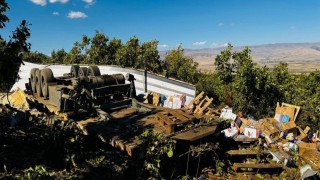 Muşta freni boşalan tır kaza yaptı: 1 yaralı