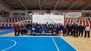 Muşta liseler arası voleybol maçında kadına şiddet farkındalığı