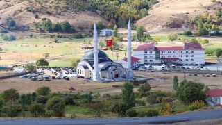 Muşta Üçevler Köyü Camisi ibadete açıldı