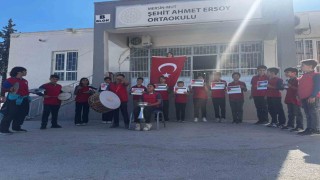 Mutlu öğrencilerden Filistine destek