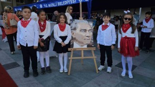 Nazillide ‘Cumhuriyet Çocukları Resim Sergisi açıldı