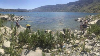 Nemrut Krater Gölünde mangal yakan 2 kişiye 5 bin 906 TL idari para cezası