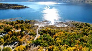 Nemrutta kartpostallık sonbahar manzaraları