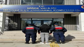 Niğdede aranan 3 şahıs jandarma ekiplerince yakalandı