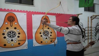 Niğdedeki okçuluk kursuna yoğun ilgi