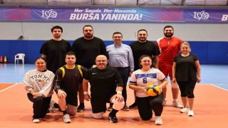 Nilüfer Belediyesi çalışanları filede ter döktü