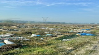 Nilüfer Belediyesi, insanların doğaya attığı molozları kamyon kamyon temizledi