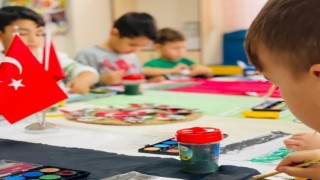 Öğrenciler Filistin için boyadı