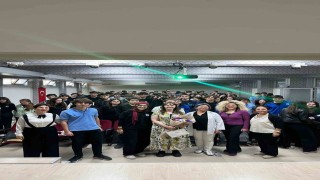 Öğrenciler için çifte kazanım: Hem bilim hem İngilizce pratiği