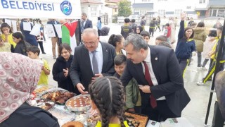 Öğrencilerden Filistine destek