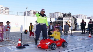 Öğrencilere tanıtım ve bilgilendirme etkinliği düzenledi