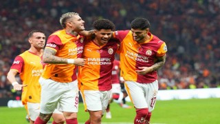 Okan Buruk, Galatasaray ile Süper Ligde 100. kez kazandı