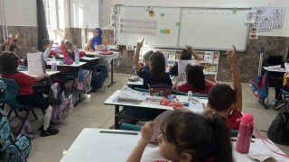 Okuldan uzaklaşan çocuklara dikkat