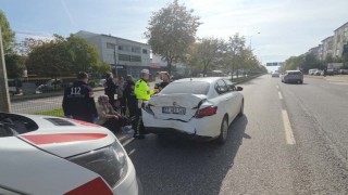 Orhangazide faciadan dönüldü: Tırın çarptığı otomobil metrelerce sürüklendi