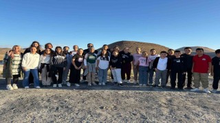 Ortaokul öğrencileri Meke Krater Gölünde Ay ve Satürnü gözlemledi