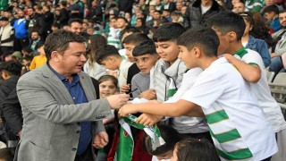 Osmangazi Belediyesinden şampiyonluk yolunda Bursaspora tam destek