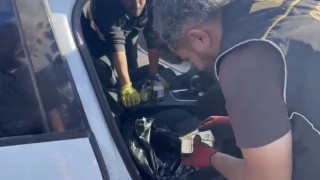 Osmaniyede araçta ele geçirilen 7 kilo kaçak külçe altına 2 gözaltı