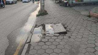 Osmaniye’de Kanalizasyon Kapağı Sağlığı Tehdit Ediyor