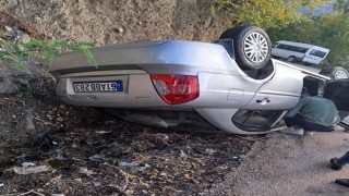 Osmaniye’de Şarampole Devrilen Otomobilde 6 Kişi Yaralandı