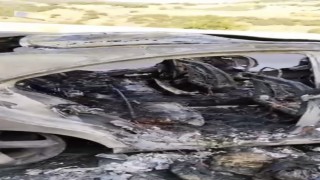 Osmaniyede yanan otomobil küle döndü