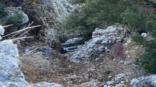 Otomobil uçuruma yuvarlandı, sürücü hayatını kaybetti