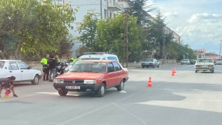 Otomobilin çarptığı 8 yaşındaki çocuk yaralandı