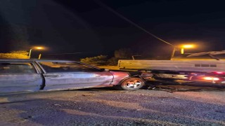 Otomobilin kamyonete çarptığı kazada 2 kişi yaralandı