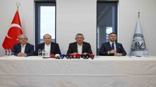 Özgür Özel: Bundan sonraki süreçte Gazze yönetiminde Filistinlilerin söz sahibi olması lazım