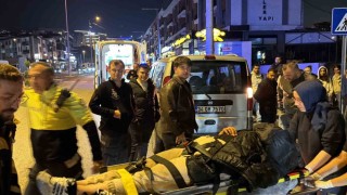 Park halinde ki araca saplandı: 1 yaralı