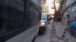 Park tartışması kavgaya dönüştü: Sürücünün tehdidi kameraya yansıdı