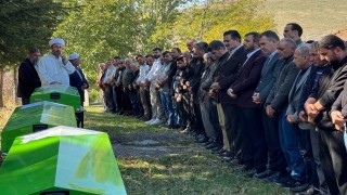 Pazardan mezara: 3 kardeş ve enişteleri yan yana defnedildi