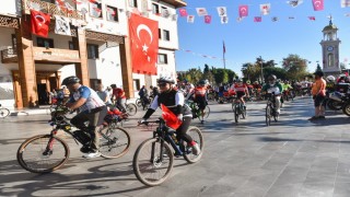 Pedallar cumhuriyet için çevrildi