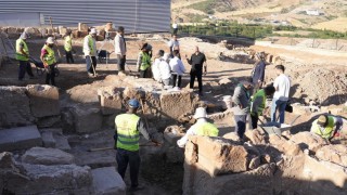 Perre her gün biraz daha gün yüzene çıkıyor